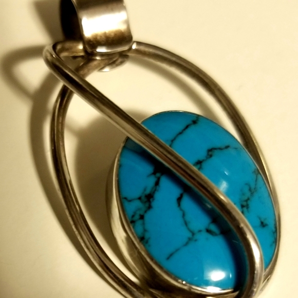 Turquoise SS Pendant - Picture 3 of 3